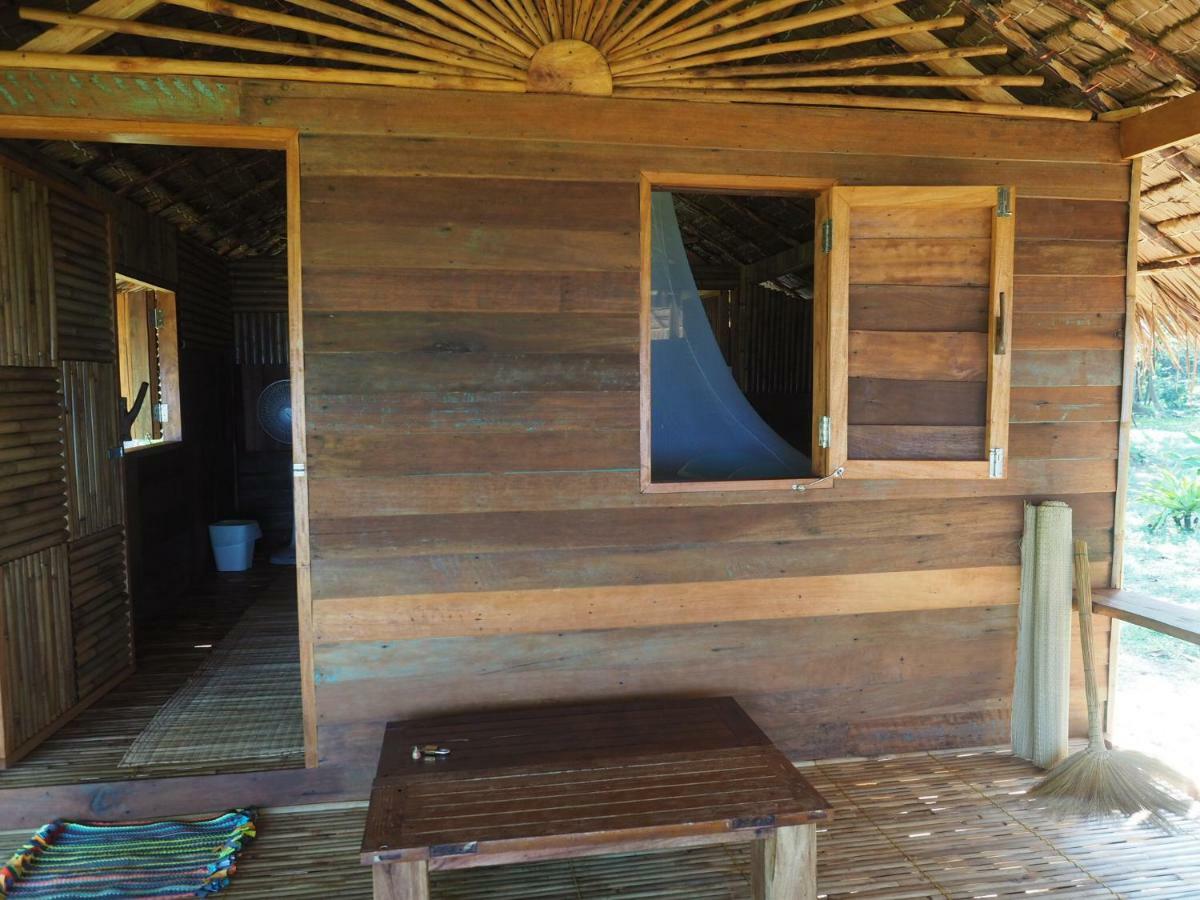 Cocobar&Bungalow'Kohjum Hotel Koh Jum Buitenkant foto