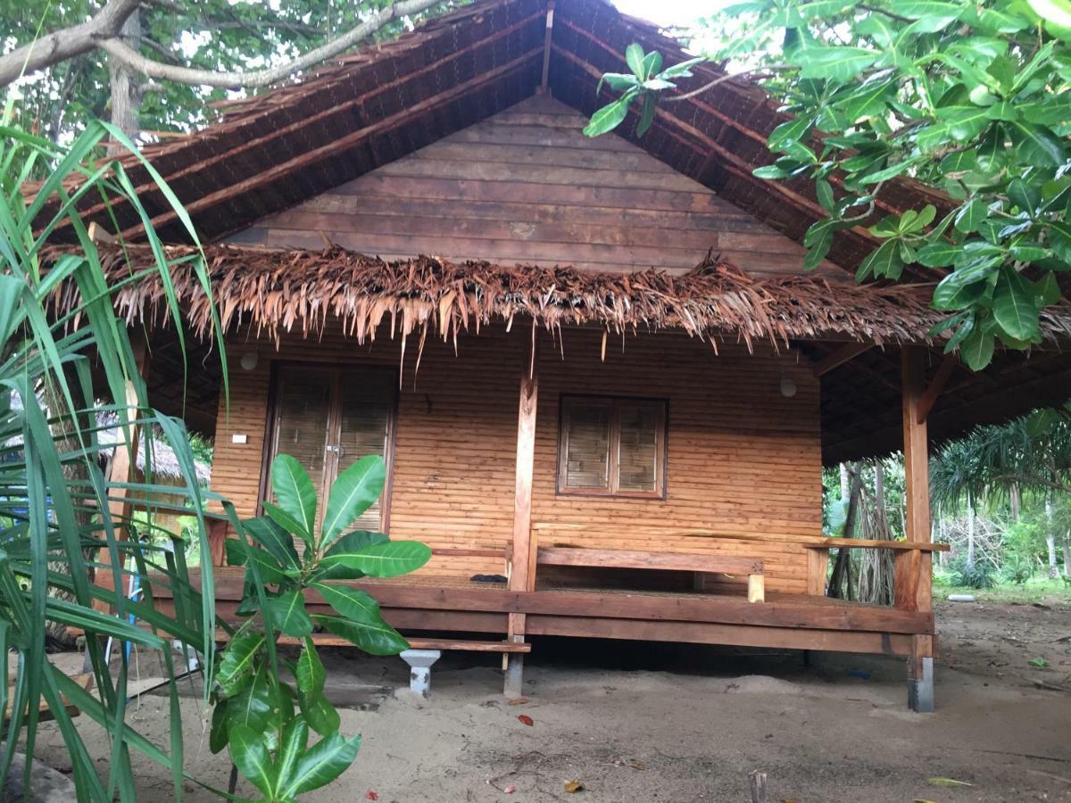 Cocobar&Bungalow'Kohjum Hotel Koh Jum Buitenkant foto