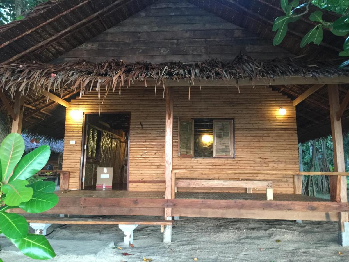Cocobar&Bungalow'Kohjum Hotel Koh Jum Buitenkant foto